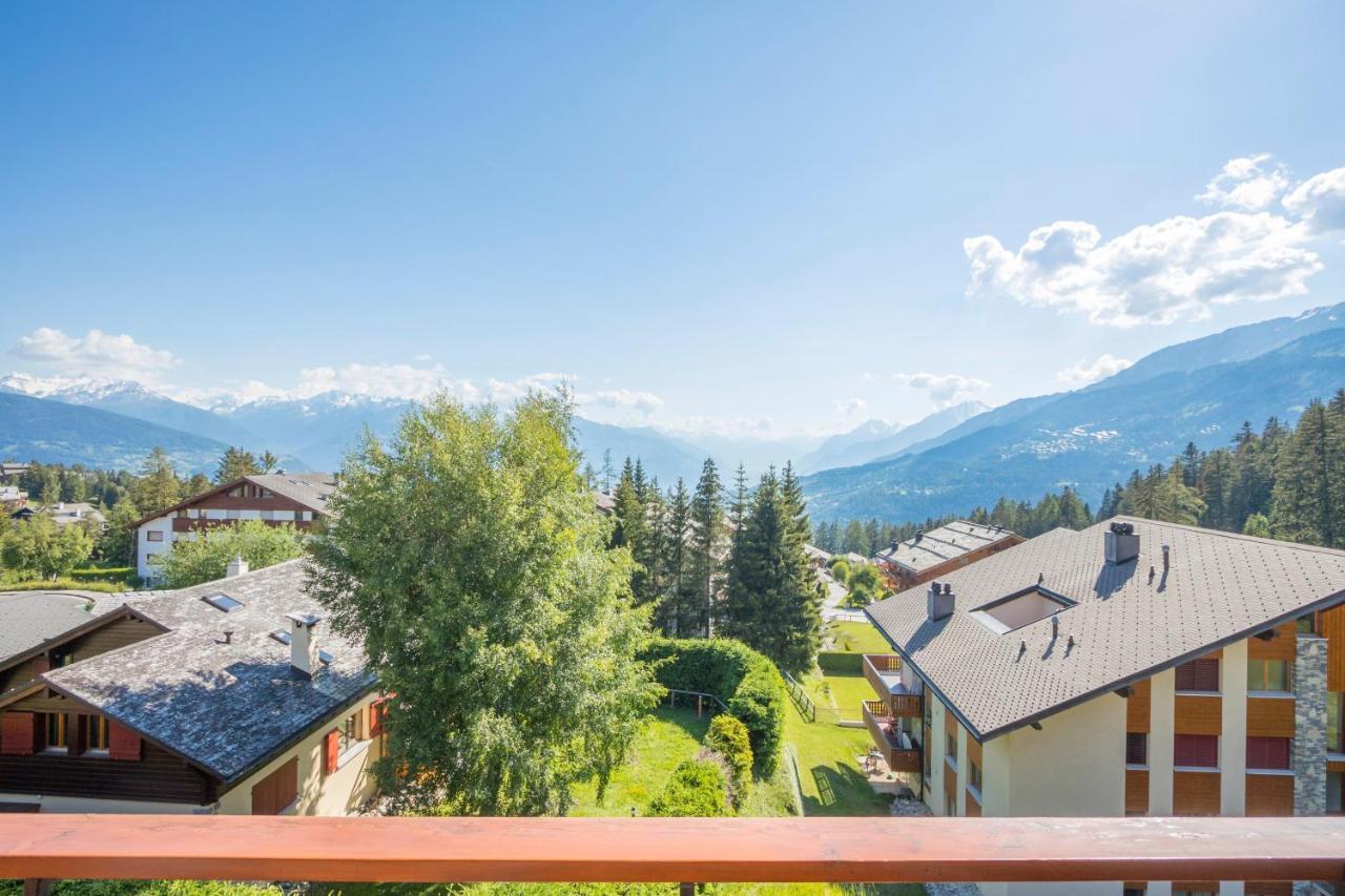 Hotel Historique Chez Elsy - Crans-Sapins Екстер'єр фото